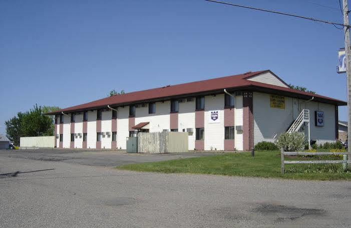 Super 8 By Wyndham Eau Claire I-94 Motel Екстериор снимка
